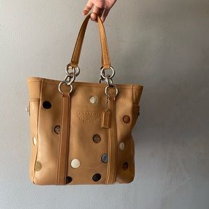 Coach purse worn a few times great condition